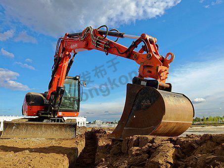 excavators-1680634__340.jpg
