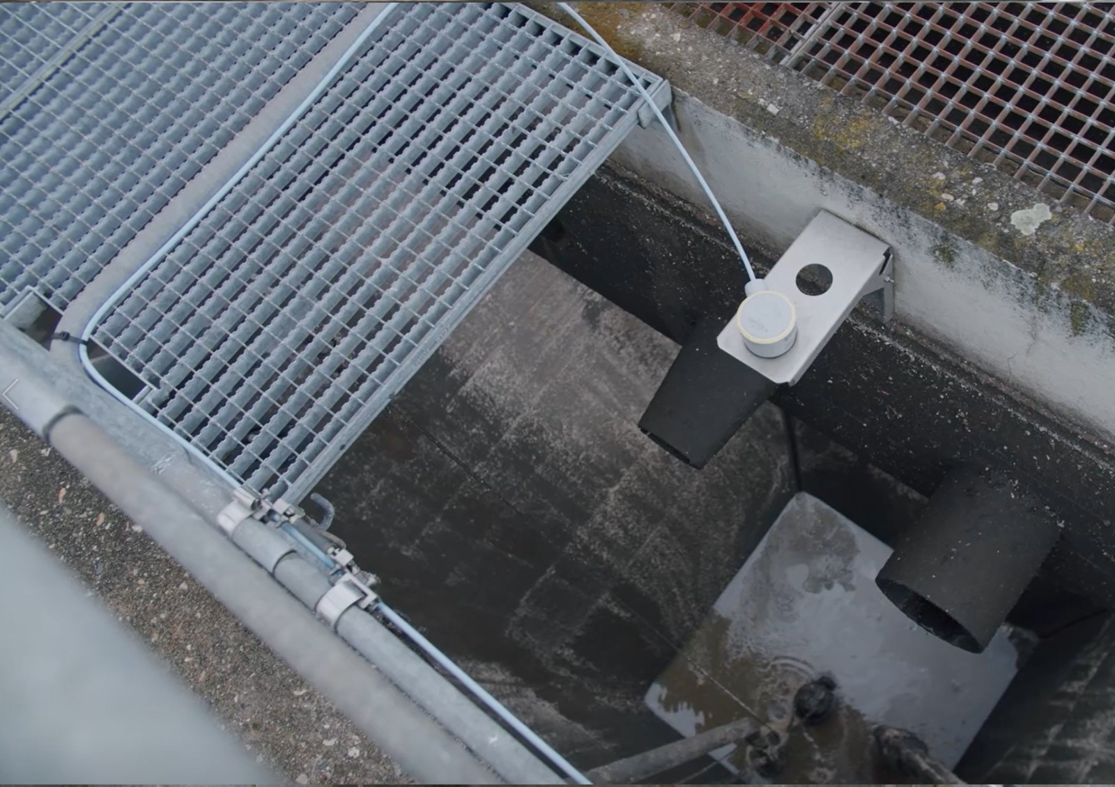 水处理 | VEGAPULS C 22用于大型污水处理滤池内液位测量