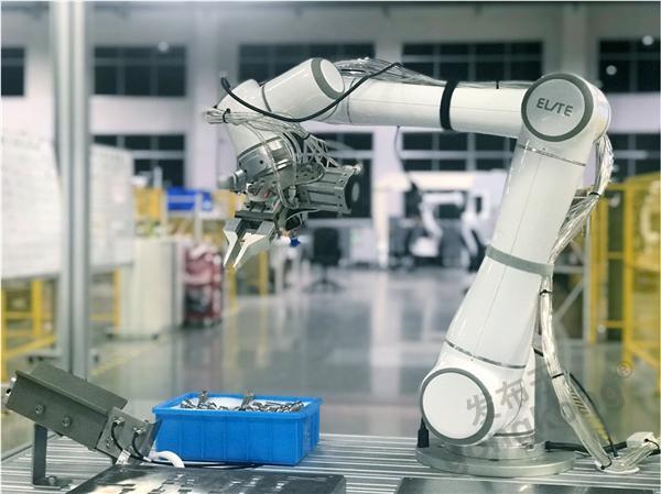 协作机器人图片 61fdc7be840040df98c930ce7ec23d9a_w.png