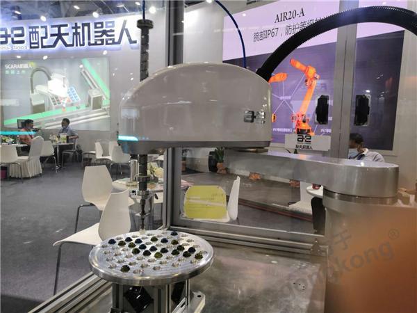 十年磨剑感恩回馈！配天SCARA机器人震撼亮相本届深圳机械展