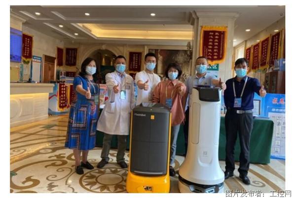 科技防疫不松懈,普渡机器人入驻深圳龙华防疫酒店