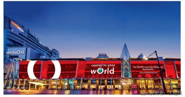 普渡机器人走进曼谷最大的综合购物中心Central World