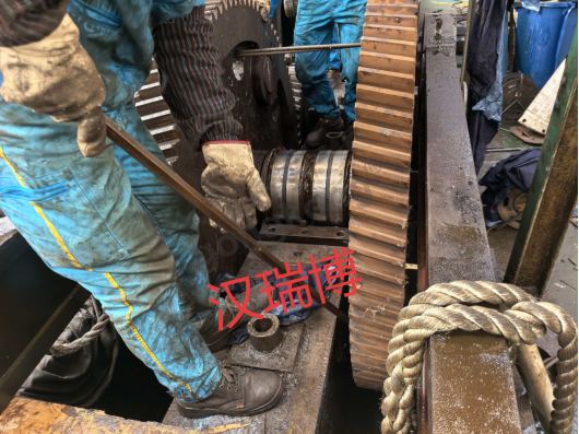 久力特材轴承室6.png