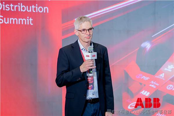 ABB配电系统全球总裁Adrian Guggisberg.jpg