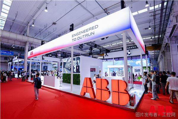 ABB机器人在世界机器人大会上展示了自主多功能机器人的最新进展.jpg