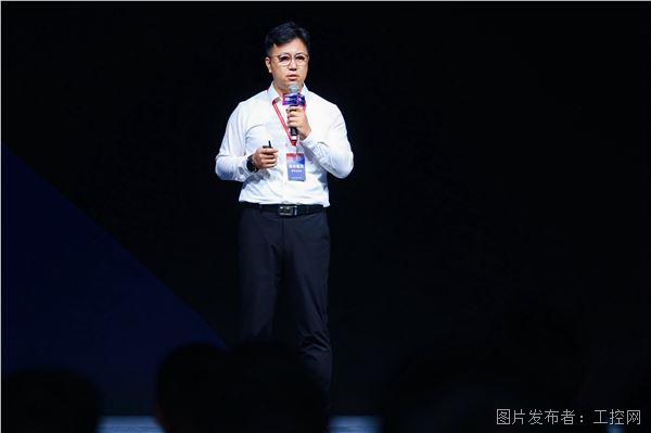 演講人——李瑋.jpg