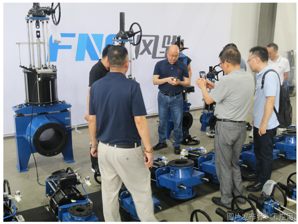 QQ20251011-092135.png QQ20251011-092135.png