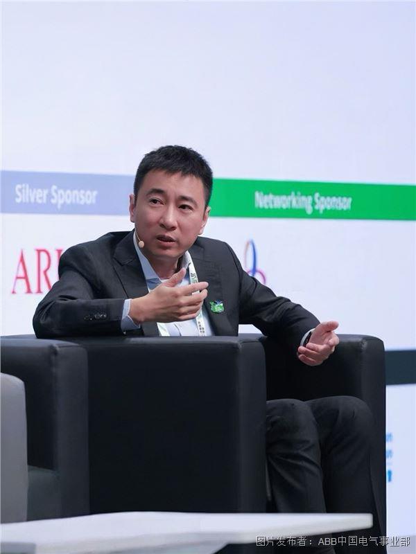 ABB電氣中國副總裁 ABB電氣中國智慧建筑及智慧電力市場銷售負責人楊嶸.jpg ABB電氣中國副總裁 ABB電氣中國智慧建筑及智慧電力市場銷售負責人楊嶸.jpg