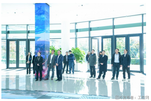 QQ20251124-155510.png QQ20251124-155510.png