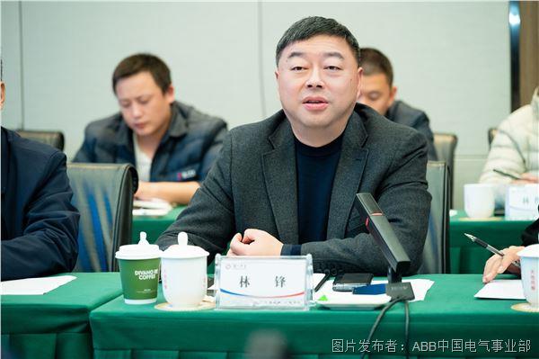 瀘州老窖股份有限公司黨委副書記、總經(jīng)理林鋒.jpg 瀘州老窖股份有限公司黨委副書記、總經(jīng)理林鋒.jpg