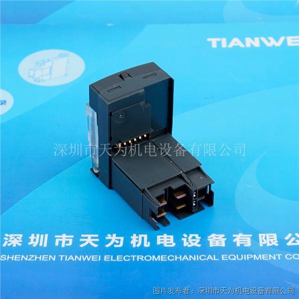 LUCB1XBL (5).jpg LUCB1XBL (5).jpg