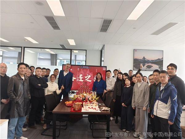 e65944559064cdb7a1e41ad10779f68e.jpg e65944559064cdb7a1e41ad10779f68e.jpg