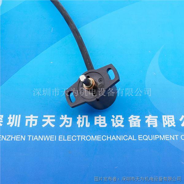 RSC2802-606-121-220 (5).jpg